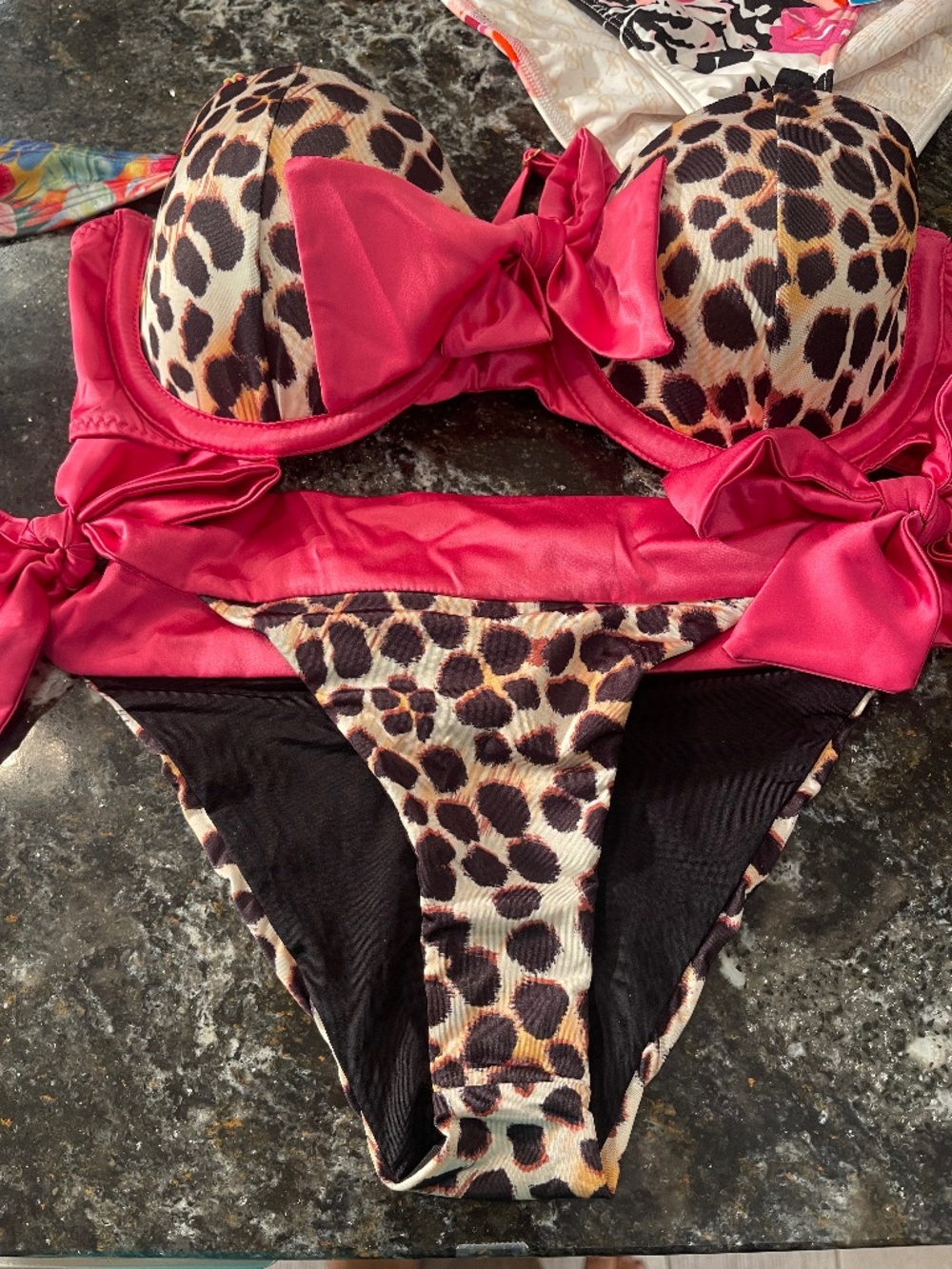 NWOT Cheetahlicious beach bunny bikini set M top,S bottoms